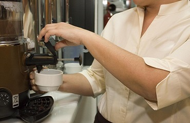 LOGÍSTICA EN BAR: APROVISIONAMIENTO Y ALMACENAJE DE ALIMENTOS Y BEBIDAS (VITORIA-GASTEIZ)